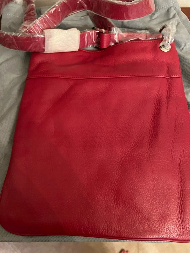 Bolso Bandolera Oroton Cuero Rojo Eternidad Todo el Cuerpo Nuevo con Etiquetas Foto 4 de 4