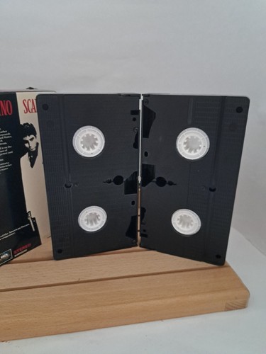 Scarface VHS 1983, 1990 release 2 Tapes Set Al Pacino MCA - Picture 6 of 8