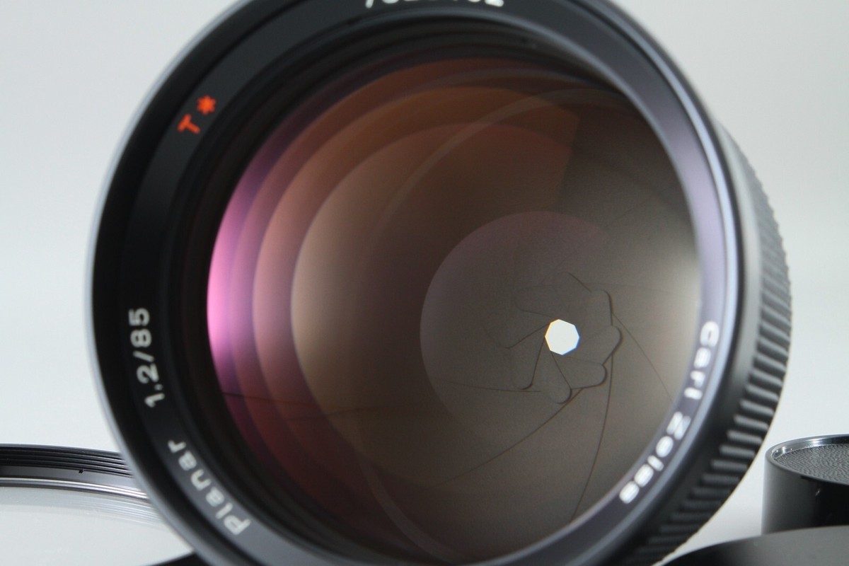 EXC+++* CONTAX Carl Zeiss Planar 85mm f/1.2 MMG 60th