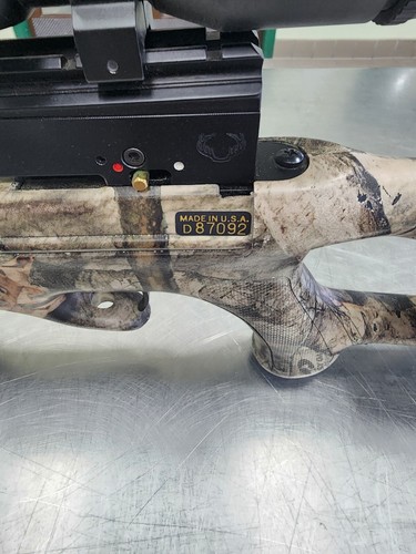 TENPOINT TITAN HLX CROSSBOW, COMES WITH 4X32 SCOPE, QUIVER, ACUDRAW 50 SALE - Picture 8 of 12