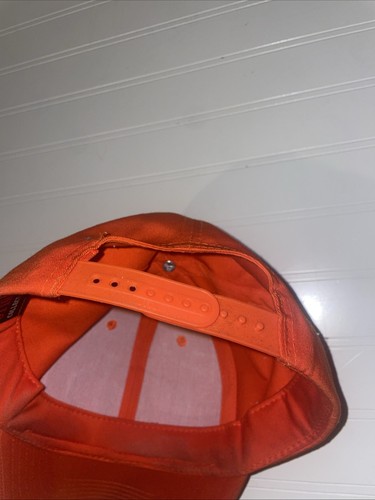 WD-45 Orange Hat Tractor Otto Distressed - Picture 16 of 16