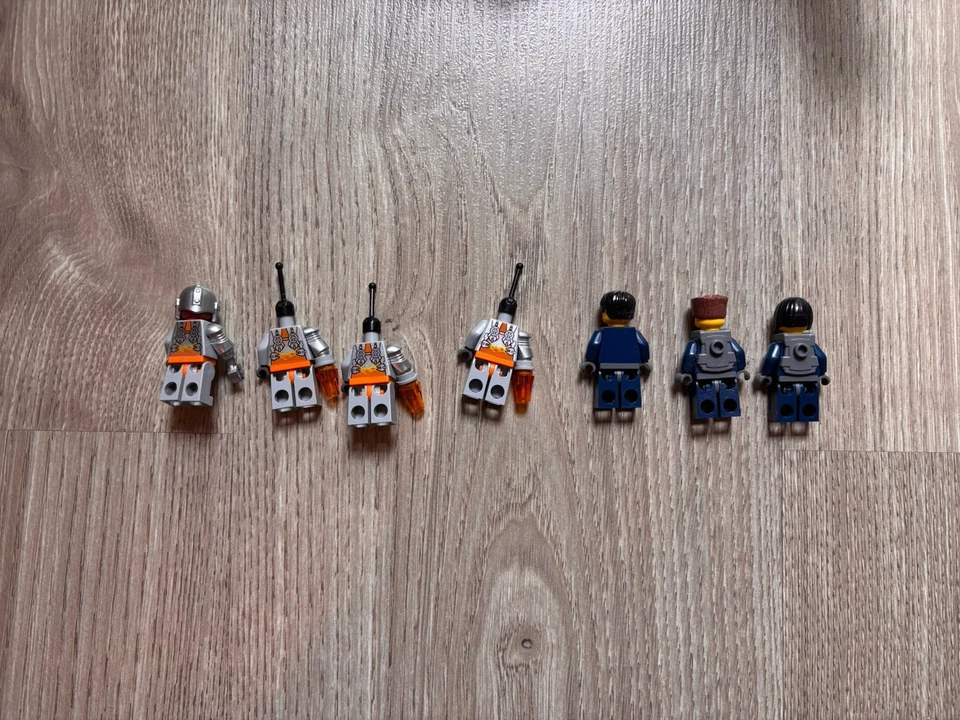 LEGO AGENTS AERIAL DEFENSE UNIT 8971 - Image 3 of 4