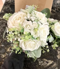 Bridesmaid Bouquets 2 Piece Ivory White Artificial Flowers Bouquet for Brides