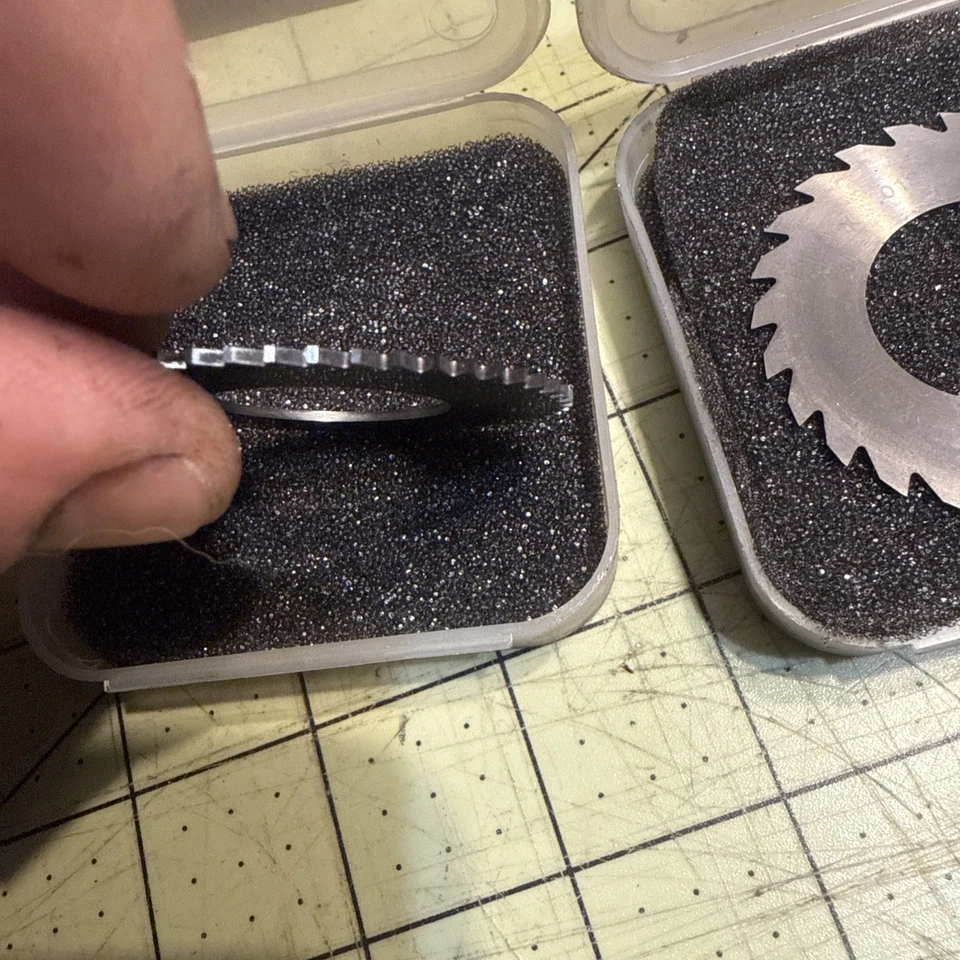 Lote de 2 sierras de corte longitudinal de carburo Robb Jack usadas 2” Od X1” I’d Sharp Foto 4 de 4