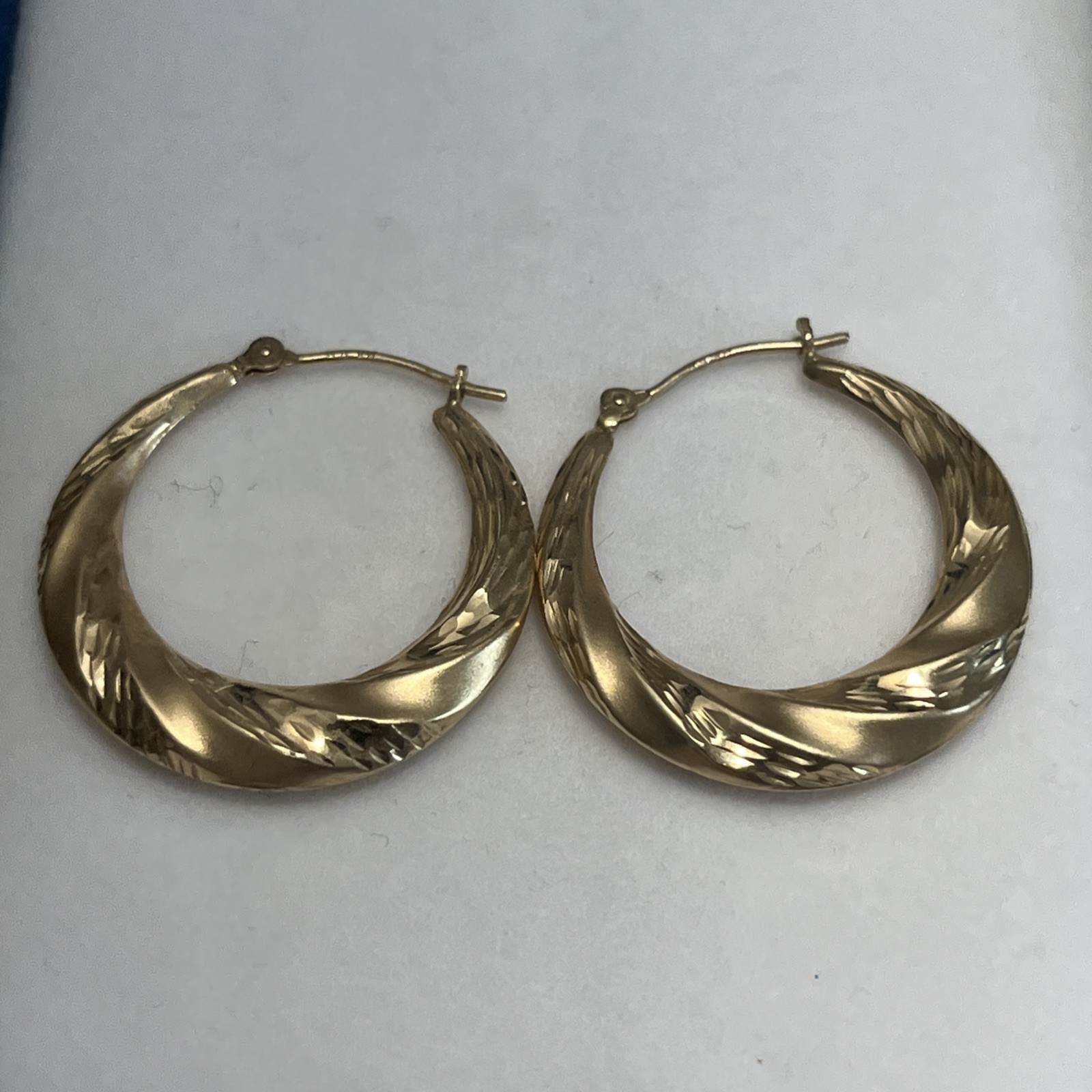 14k Gold Basic Hoops - image 2