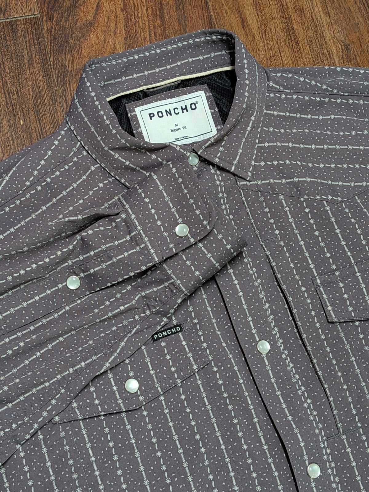 Poncho Shirt Mens Medium Gray Pearl Snap Hiking Fishing Vented Western