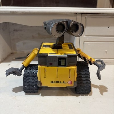 Disney Pixar Wall-E Interaction Interactive robot by Thinkway Toys
