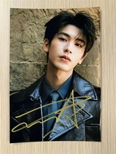 Zhang Ling He Autograph Photos Fidelity Gifts Send Friend Gifts 6 Inch 张凌赫亲笔签名照