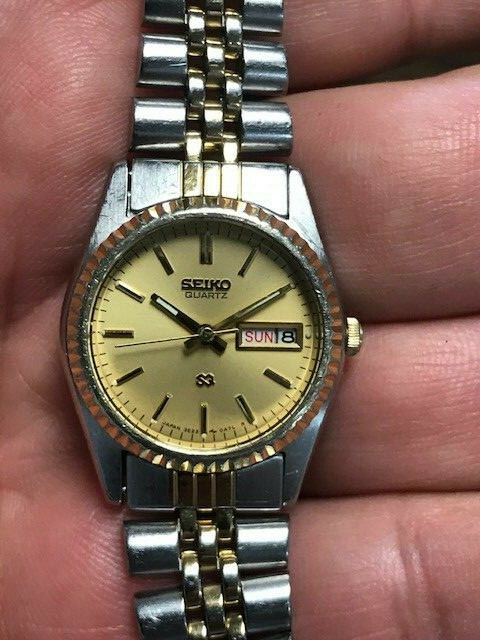 Seiko women's day date best sale watch