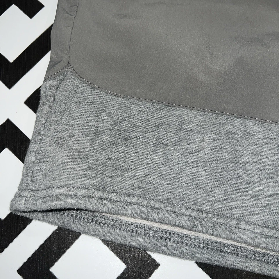 Pantalones Cortos Hunter for Target Atléticos Aire Libre Con Cordón Gris Para Hombre Talla Mediana Usados en Excelente Condición Foto 2 de 4