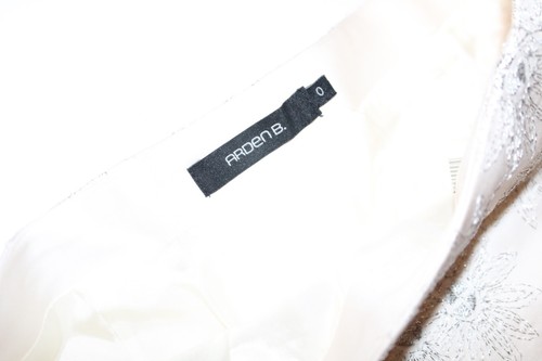 Falda Arden B Lápiz Acampanada Invierno Blanca Adornada Lúrex Rodilla Moda XS 0 02 - Imagen 5 de 5