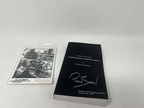 007 Limited Edition 2 VHS Set with script! See Description! - Picture 4 of 4