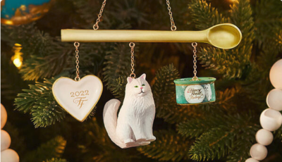 MINT New 2022 FANCY FEAST Christmas Tree White Cat Ornament