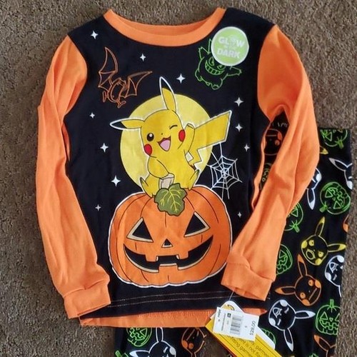 Boy Pokemon Pikachu Glow in the Dark Halloween Cotton Pajamas Size 6 8 10 12 NWT - Picture 2 of 3