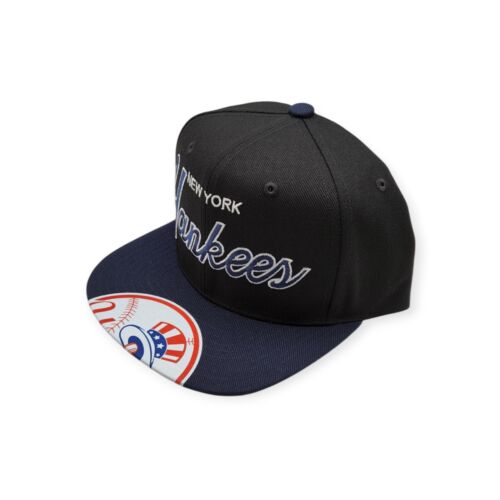 Mitchell & Ness New York Yankees Big Mouth Black/Navy Adjustable Snapback Hat - Picture 2 of 7