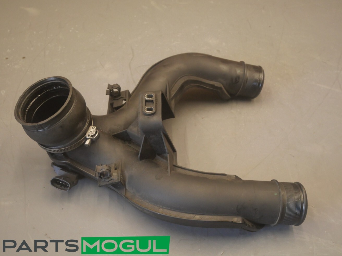 Maserati Ghibli 2014-2022 FRONT Intake hose