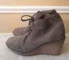 J. Crew MacAlister  Gray Suede Wedge Ankle Boots Size 7 Women's Booties Lace-Up 