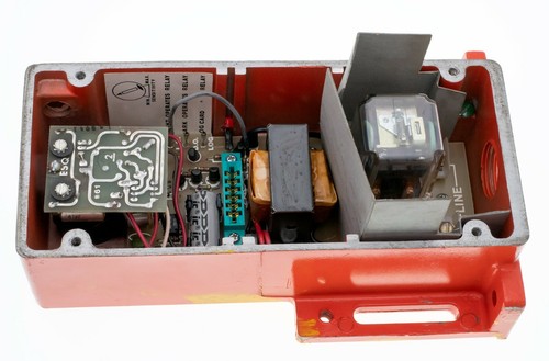 MICRO INTERRUTTORE, FE MLS 1A CONTROLLO FOTOELETTRICO MODULATO 115 VAC 10 AMP - Foto 2 di 4