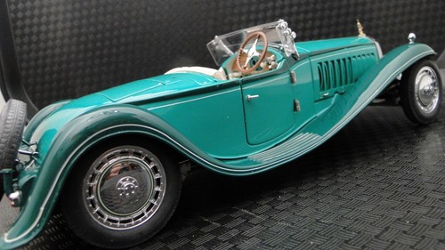 Bugatti Classic Race Car Custom Built Metal1 24Model Chiron Veyron Racing Racer - Picture 10 of 12