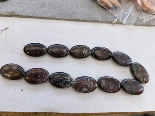 semi precious stones( blood stones) - Picture 1 of 4