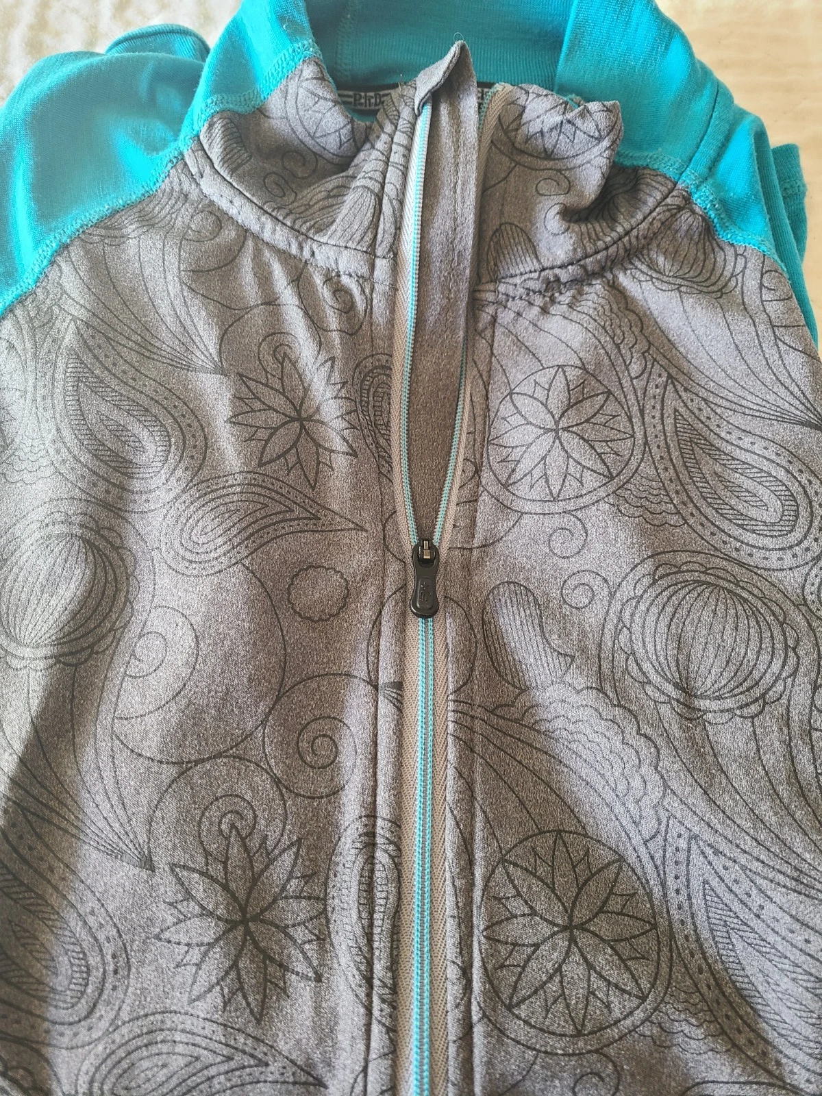 Smartwool 100% Merino Wool Grey Stripe 1/4 Zip Pullover Women's Medium Baselayer