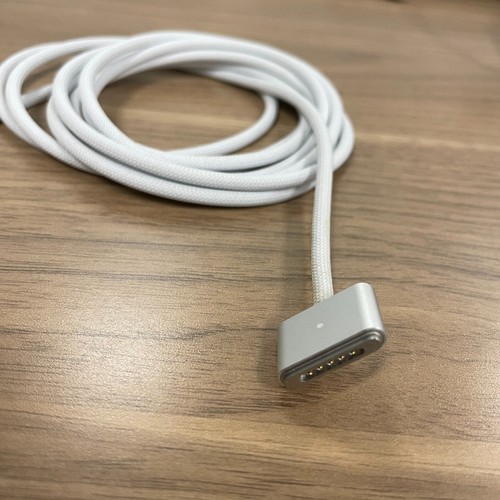 140W USB-C Power Charger Adapter for Apple MacBook  with White Magsafe3 Cable - Picture 8 of 9