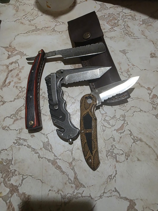 Group Of Nice Knives And Damascus Razor