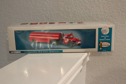 Corgi Texaco Diamond T620 Semi Skirted Tanker Truck TEXAS PIPELINE LE 1229/2900 - Picture 1 of 13