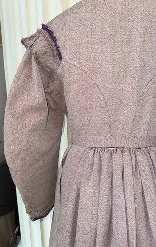VINTAGE ANTIQUE VICTORIAN DRESS LILAC FRILL FRONT PURPLE BRAID TRIM WOOL SIZE S - Picture 13 of 17