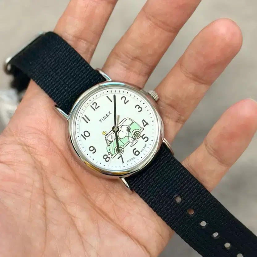 Timex Weekender 38mm Peanuts Watch Second with Hand - vintagewatches.pk