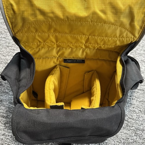 Crumpler Camera Bag Black Crossbody Travel DSLR Lenses Muffin Top 4000 - Picture 4 of 6