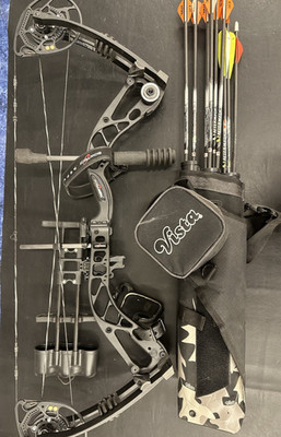BOWTECH AMPLIFY WITH ARROWS BOW IS RIGHT-HANDED SET AT 50-70LBS
