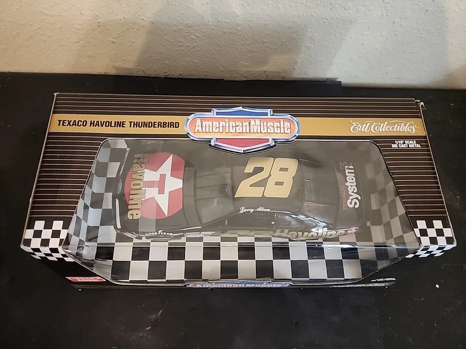 Davey Allison Havoline Thunderbird 1/18 Ertl American Muscle 1990 - Image 3 of 4