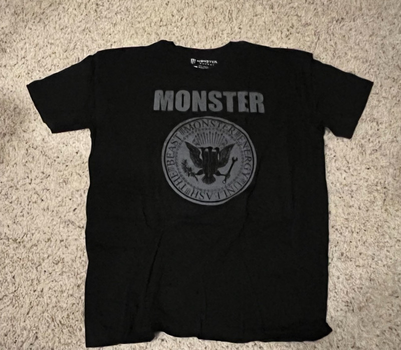 MONSTER ENERGY TEE LARGE NEW!!!