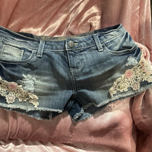 Vanilla Star Cut-Off Jeans Shorts Gr. 3 super süße Applikationen Daisy Dukes Fransen