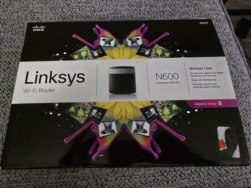 Cisco Linksys Advanced Simultaneous Dual-Band Wireless-N Router (E2500NP)