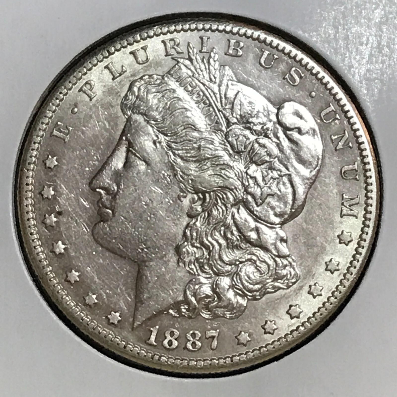 Foto 1 di 2