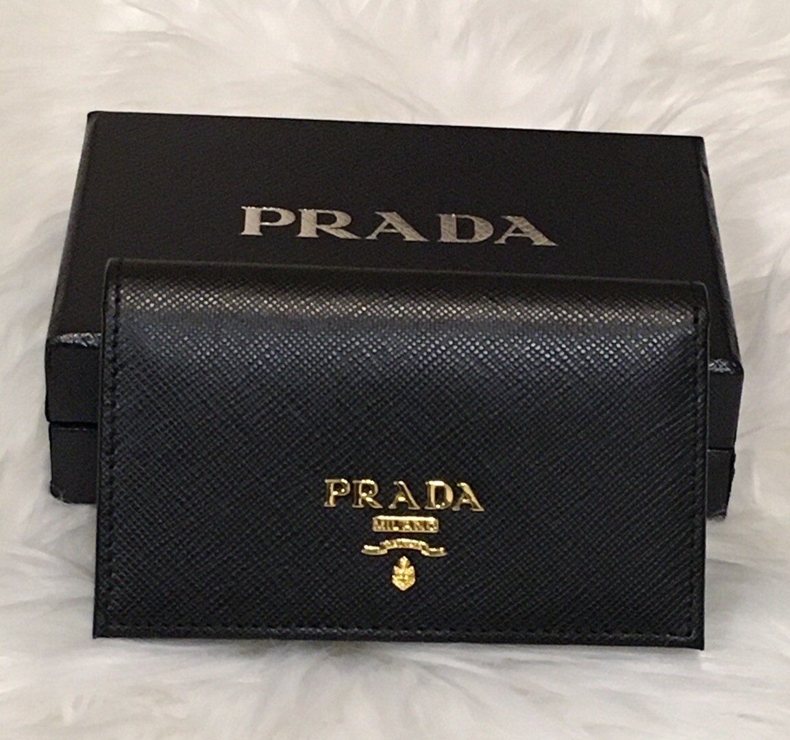 PRADA 洗練 ロゴ レザー ラージウォレット Prada Wallet Card Holder 100 Genuine In Black Saffiano