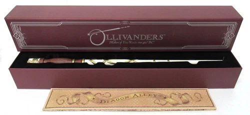 Universal Wizarding World Ollivanders Aspen & Unicorn Hair Interactive Wand