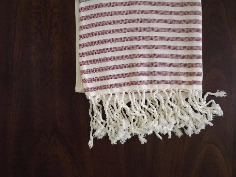 土耳其棉竹浴沙滩毛巾 Peshtemal 深蓝色红色 Marina 系列  — 第 4/4 张图片