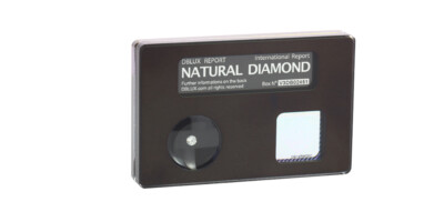 Certified Natural Diamonds with Customizable Dedication. Purity SI - Color G