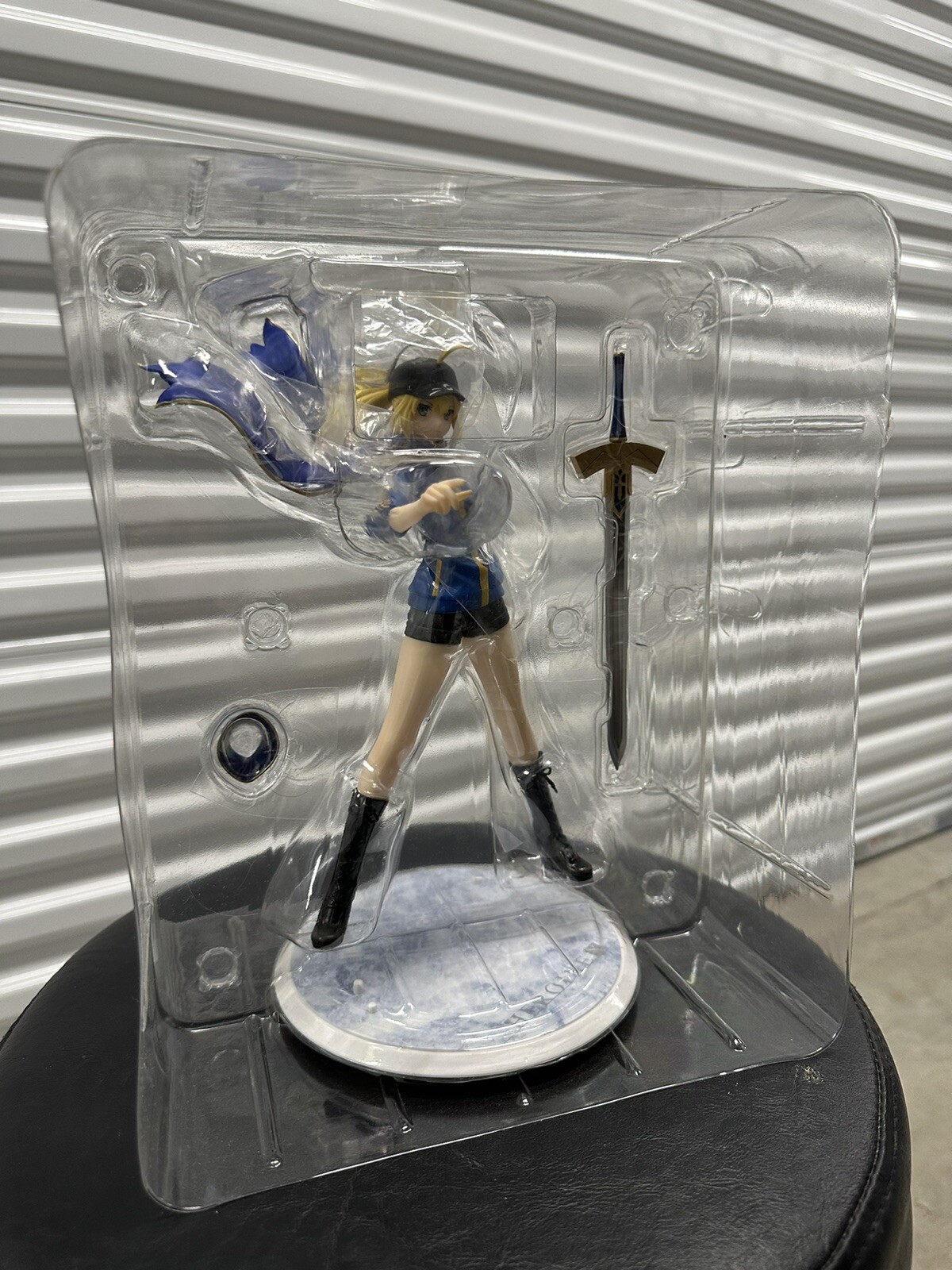 Picture 4 of 6