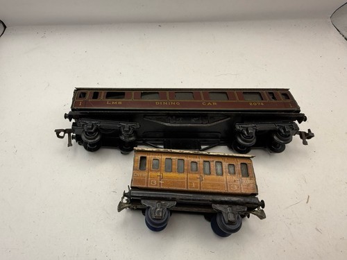 Trix Twin OO Weißblech Schnäppchen Konvolut: 4 Reisezugwagen und 2 Loktender - Bild 2 von 13