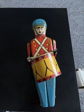 ANTIQUE 1930's WOLVERINE DRUM MAJOR #27 TIN WIND UP TOY SOLDIER MADE IN USA 13”
