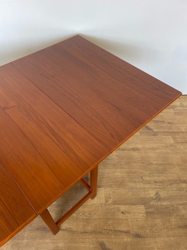 Vintage Danish Mid-Century Teak Drop Leaf Dining Table – Extendable - Picture 11 of 15