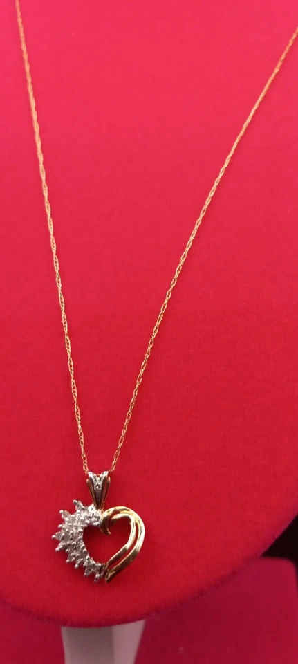 10k Gold Necklace With 10k Open Heart Pendant with Diamonds 18in - Image 4 of 4