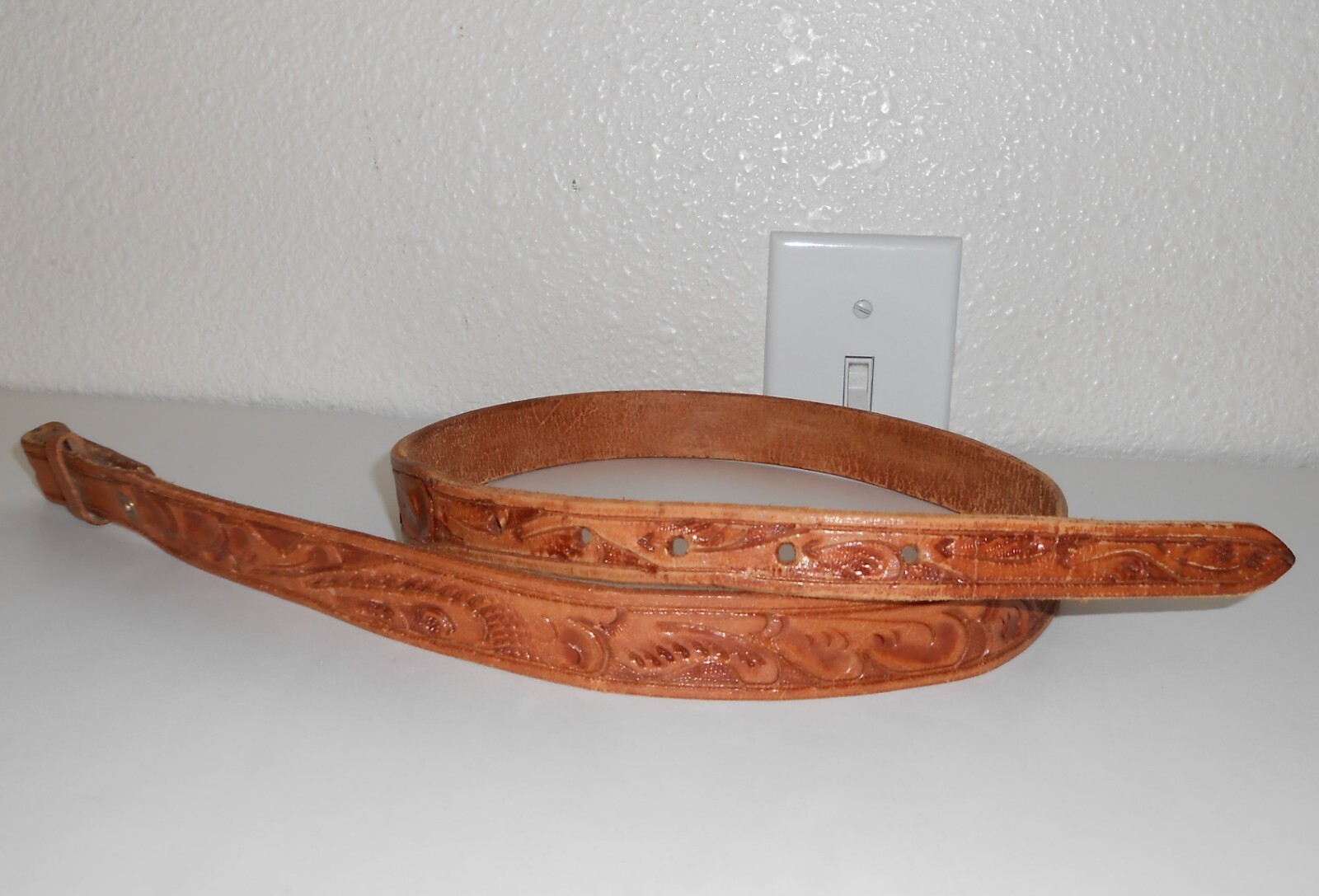Picture 1 of 4