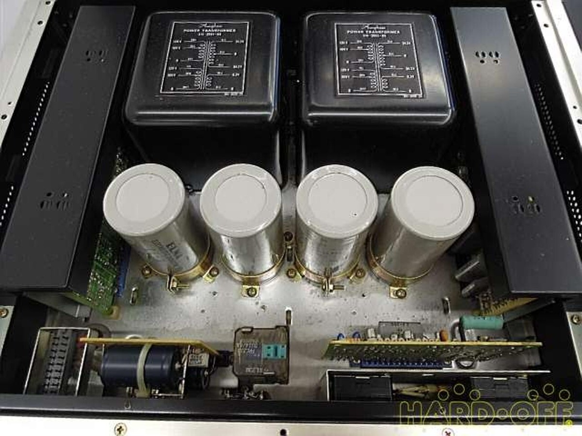 Accuphase P-20 Stereo Power Amplifier Transistor Used with Power Cable