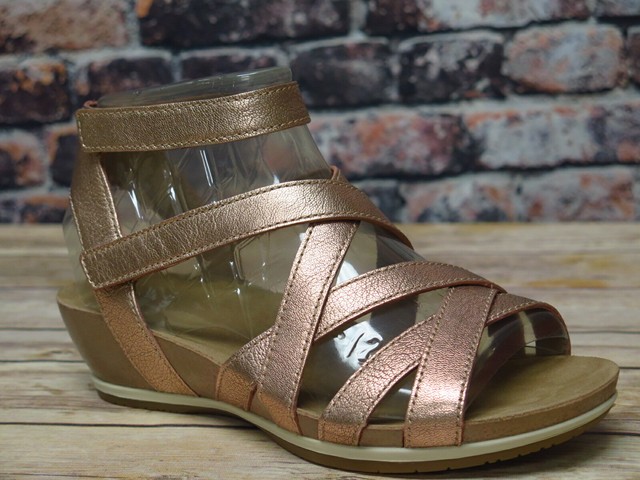 rose gold dansko