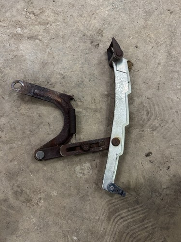 Hood Release Handle 61,62,63 Ford Thunderbird - Picture 3 of 5
